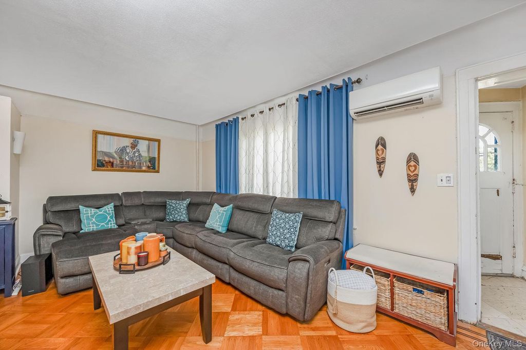 200-06 115th Avenue, Saint Albans, NY 11412 — photo 4