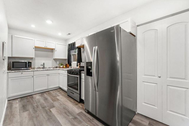 4138 W 20th Avenue, Gary, IN 46404