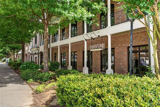 2468 Skyland Trail NE, Brookhaven, GA 30319