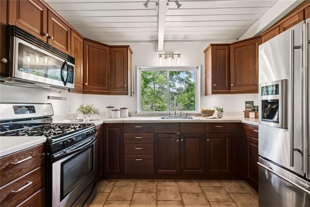 2468 Skyland Trail NE, Brookhaven, GA 30319