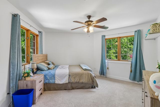 1551 Thorneberry Court, Libertyville, IL 60048