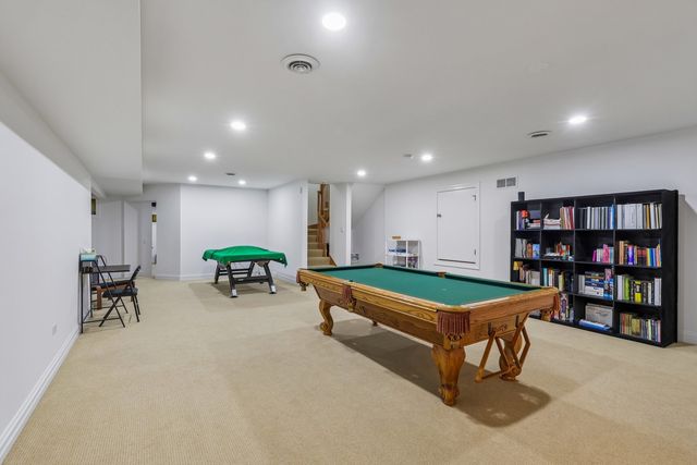 1551 Thorneberry Court, Libertyville, IL 60048