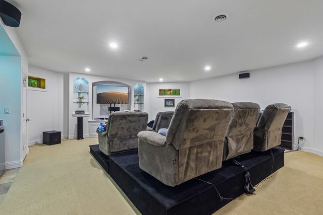 1551 Thorneberry Court, Libertyville, IL 60048