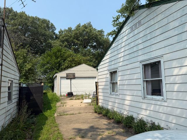 2212 Warren Street, Lake Station, IN 46405