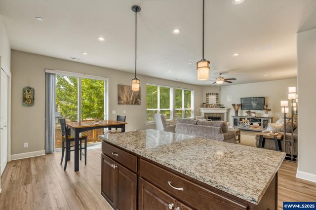 10380 SW Madrid Lp, Wilsonville, OR 97070