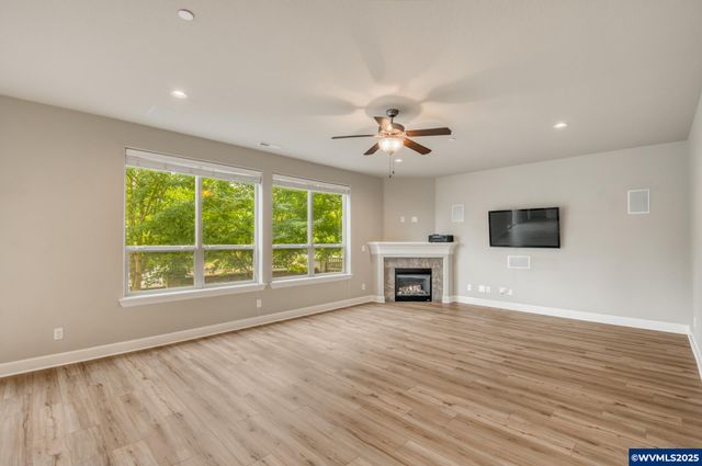 10380 SW Madrid Lp, Wilsonville, OR 97070