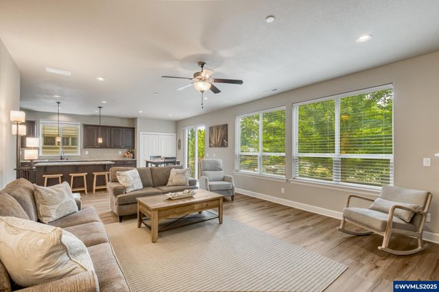 10380 SW Madrid Lp, Wilsonville, OR 97070