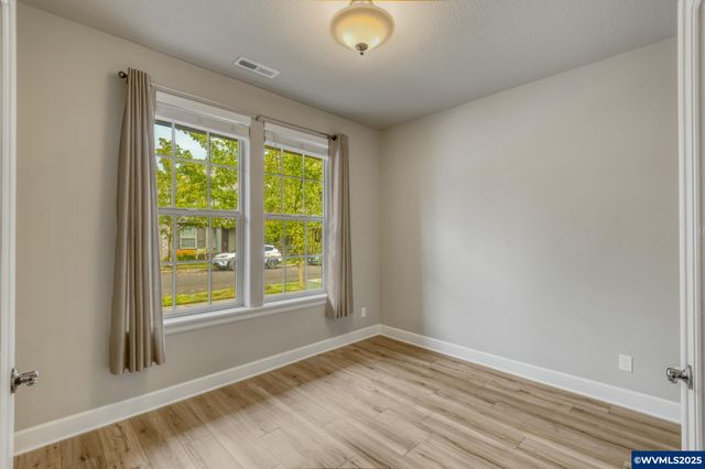 10380 SW Madrid Lp, Wilsonville, OR 97070