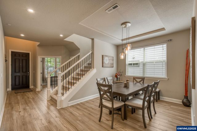 10380 SW Madrid Lp, Wilsonville, OR 97070