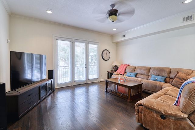 904 Patterson Street, Houston, TX 77007