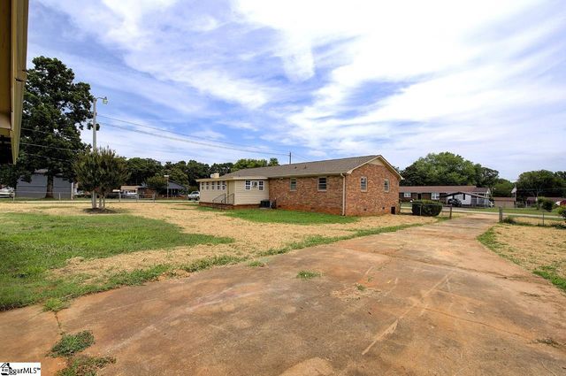 129 Venus Street, Inman, SC 29349