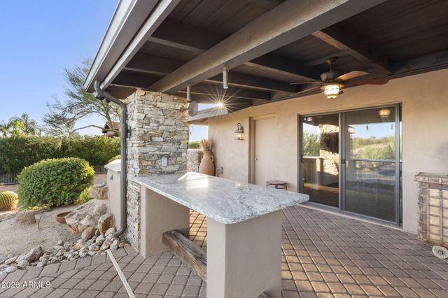 9045 E LAZYWOOD Place, Carefree, AZ 85377