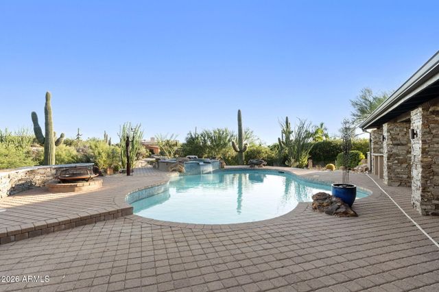 9045 E LAZYWOOD Place, Carefree, AZ 85377