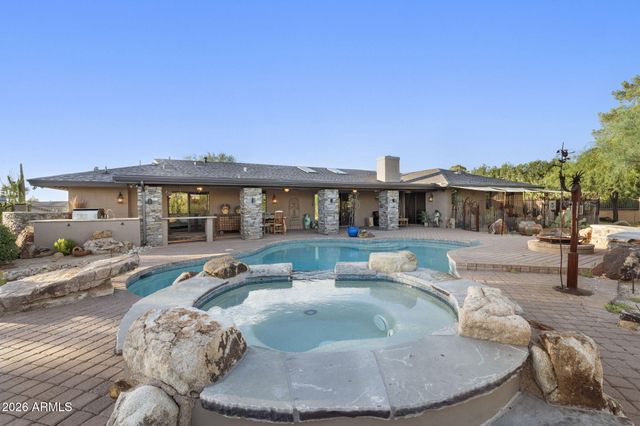 9045 E LAZYWOOD Place, Carefree, AZ 85377