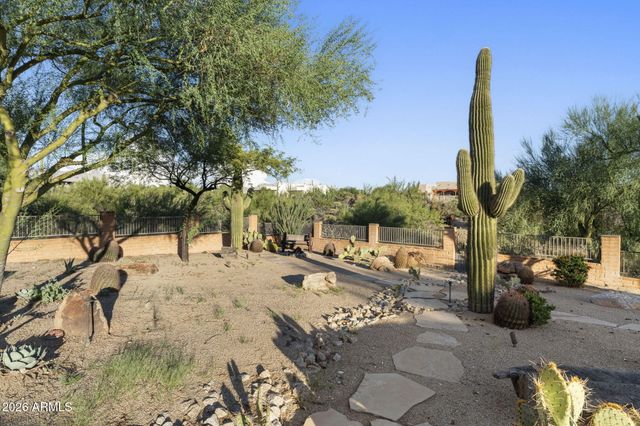 9045 E LAZYWOOD Place, Carefree, AZ 85377