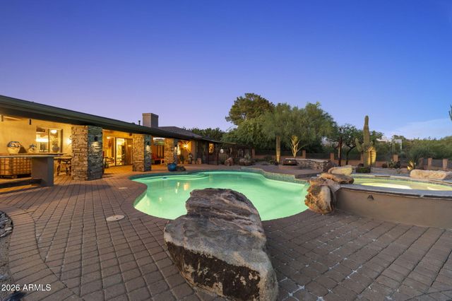 9045 E LAZYWOOD Place, Carefree, AZ 85377