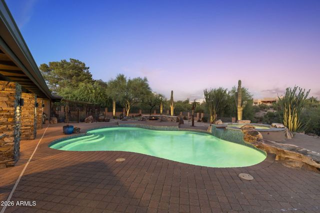 9045 E LAZYWOOD Place, Carefree, AZ 85377