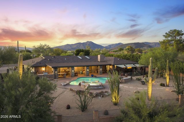 9045 E LAZYWOOD Place, Carefree, AZ 85377
