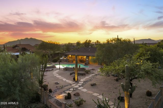 9045 E LAZYWOOD Place, Carefree, AZ 85377