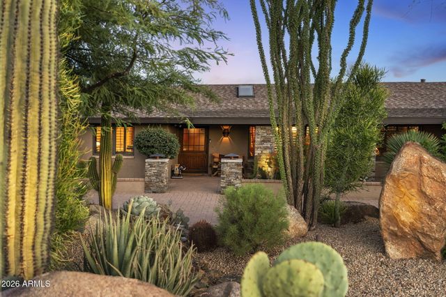 9045 E LAZYWOOD Place, Carefree, AZ 85377