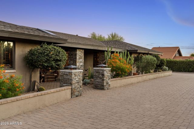 9045 E LAZYWOOD Place, Carefree, AZ 85377