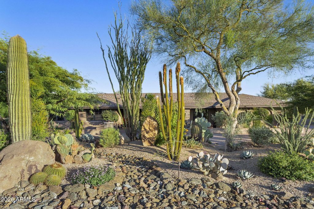 9045 E LAZYWOOD Place, Carefree, AZ 85377 — photo 3