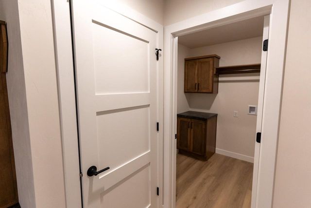 W5836 EDGEWOOD DRIVE, Menasha, WI 54952