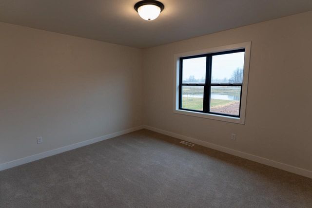 W5836 EDGEWOOD DRIVE, Menasha, WI 54952