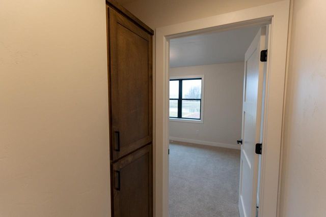 W5836 EDGEWOOD DRIVE, Menasha, WI 54952