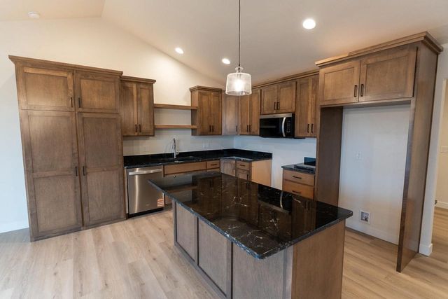 W5836 EDGEWOOD DRIVE, Menasha, WI 54952