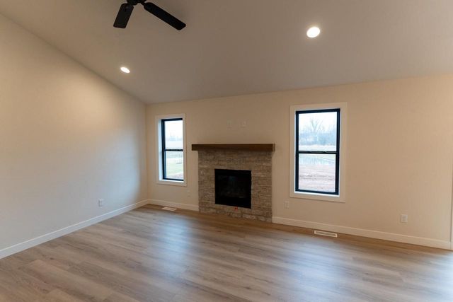 W5836 EDGEWOOD DRIVE, Menasha, WI 54952