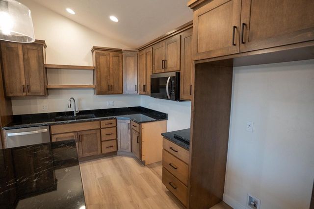 W5836 EDGEWOOD DRIVE, Menasha, WI 54952