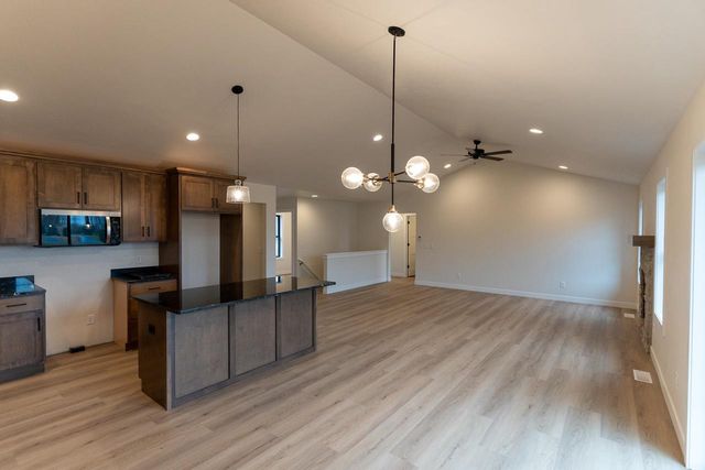 W5836 EDGEWOOD DRIVE, Menasha, WI 54952