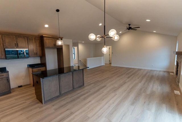 W5836 EDGEWOOD DRIVE, Menasha, WI 54952