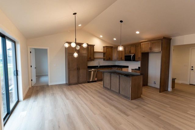 W5836 EDGEWOOD DRIVE, Menasha, WI 54952