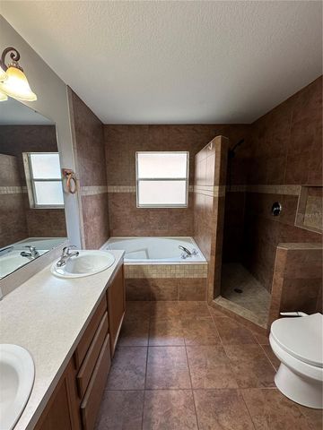 13701 MEADOWPARK AVENUE, Orlando, FL 32826