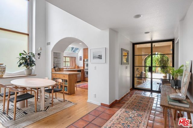4370 Hillview Dr, Malibu, CA 90265