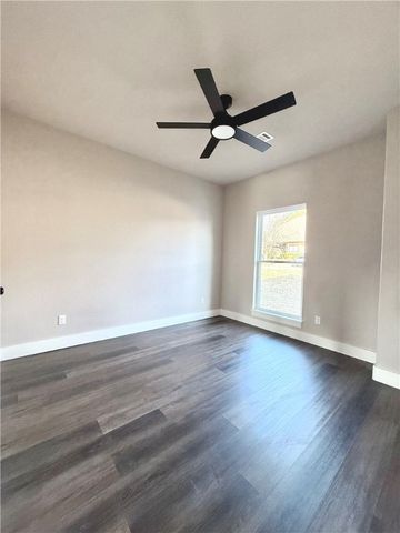 740 Powderhorn Circle, Van Buren, AR 72956