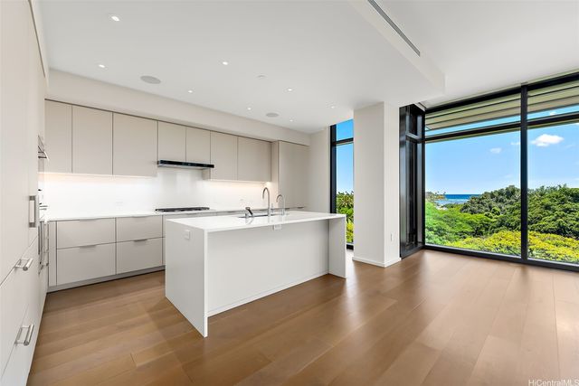 1388 Ala Moana Boulevard 3401, Honolulu, HI 96814