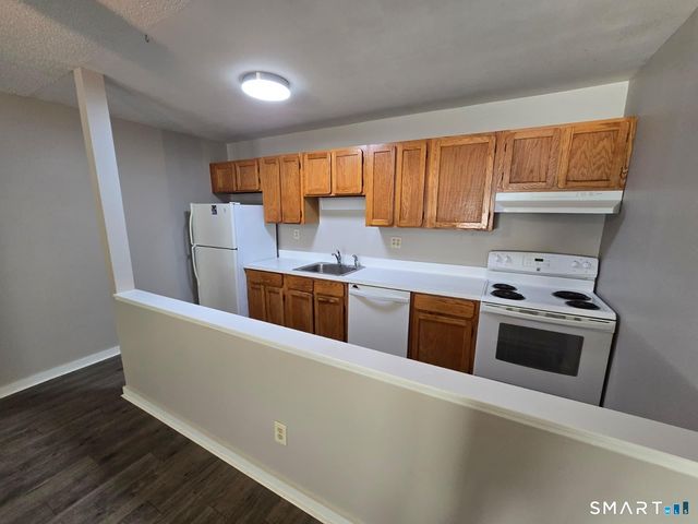 201 College Street 26, Middletown, CT 06457