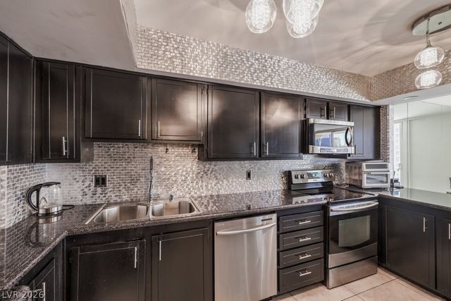 205 East Harmon Avenue 807, Las Vegas, NV 89169