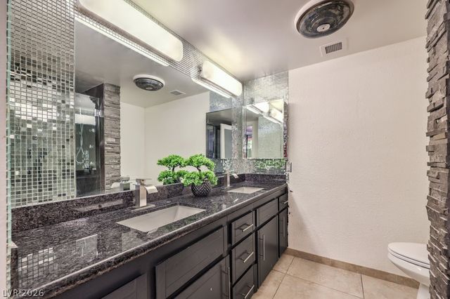 205 East Harmon Avenue 807, Las Vegas, NV 89169