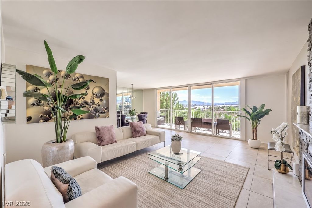 205 East Harmon Avenue 807, Las Vegas, NV 89169