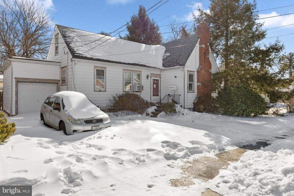 517 E BROWN ST, Hamilton, NJ 08610