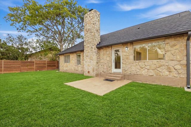 13010 Lamplight Village Ave, Austin, TX 78727