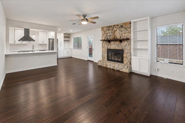 13010 Lamplight Village Ave, Austin, TX 78727