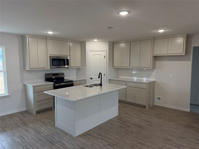 7009 Madaline Court, Azle, TX 76020