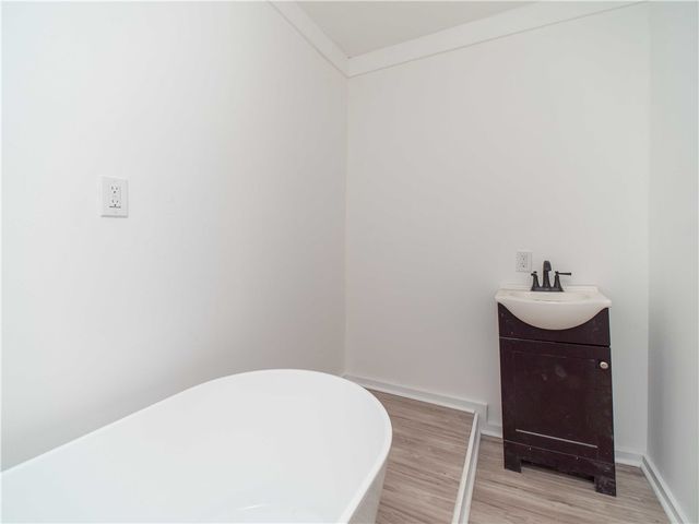 42 Chapman St, Jamestown, NY 14701