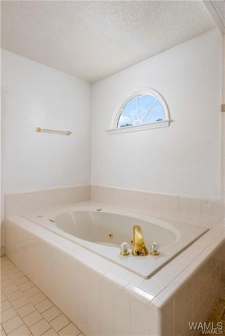 814 Amberwood, Tuscaloosa, AL 35405