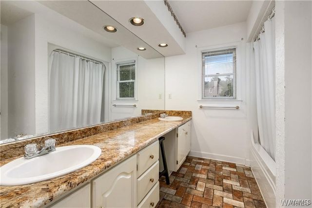 814 Amberwood, Tuscaloosa, AL 35405